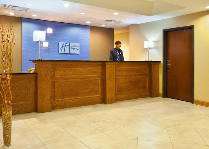 Hotel Express & Chicago South By Ihg Lansing