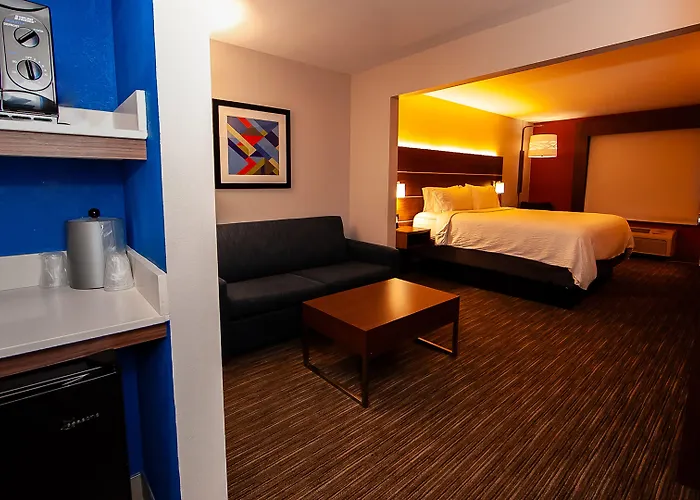 Express & Chicago South By Ihg Hotel