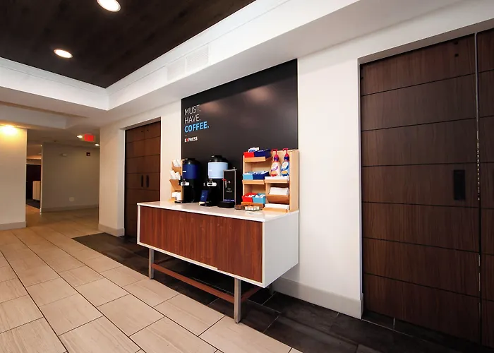 Hotel Express & Chicago South By Ihg 2*