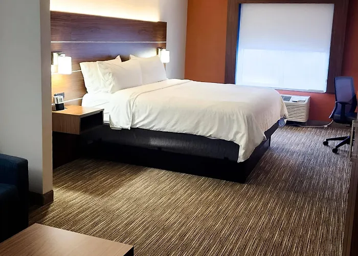 Hotel Express & Chicago South By Ihg 2*