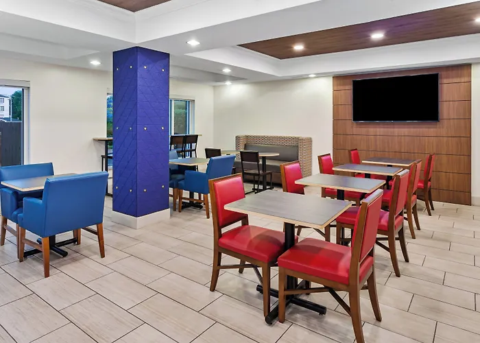 Express & Chicago South By Ihg 2*
