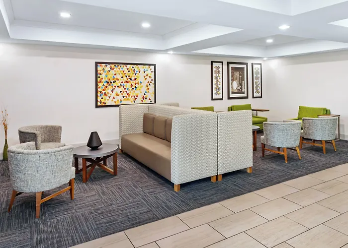 Hotel Express & Chicago South By Ihg Lansing