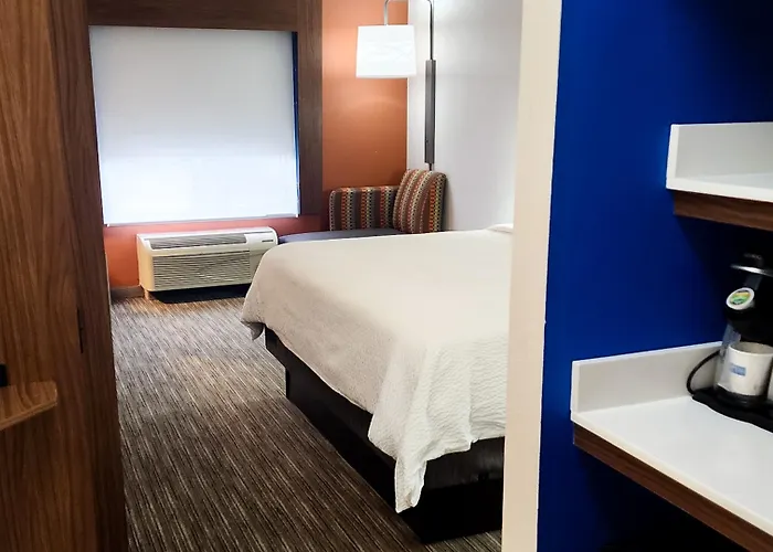 Hotel Express & Chicago South By Ihg 2*