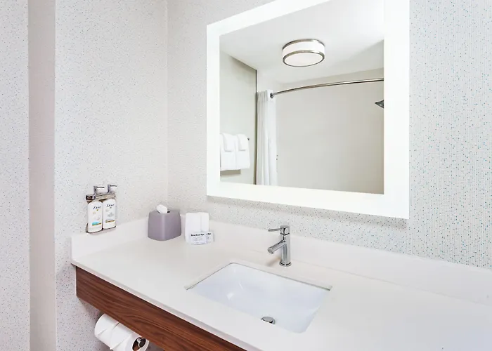Express & Chicago South By Ihg 2*