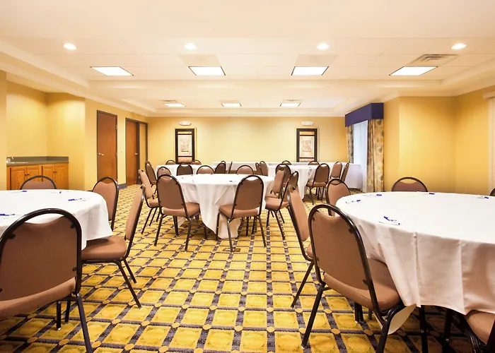 Hotel Express & Chicago South By Ihg